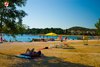 La spiaggia Porton Biondi a Rovigno